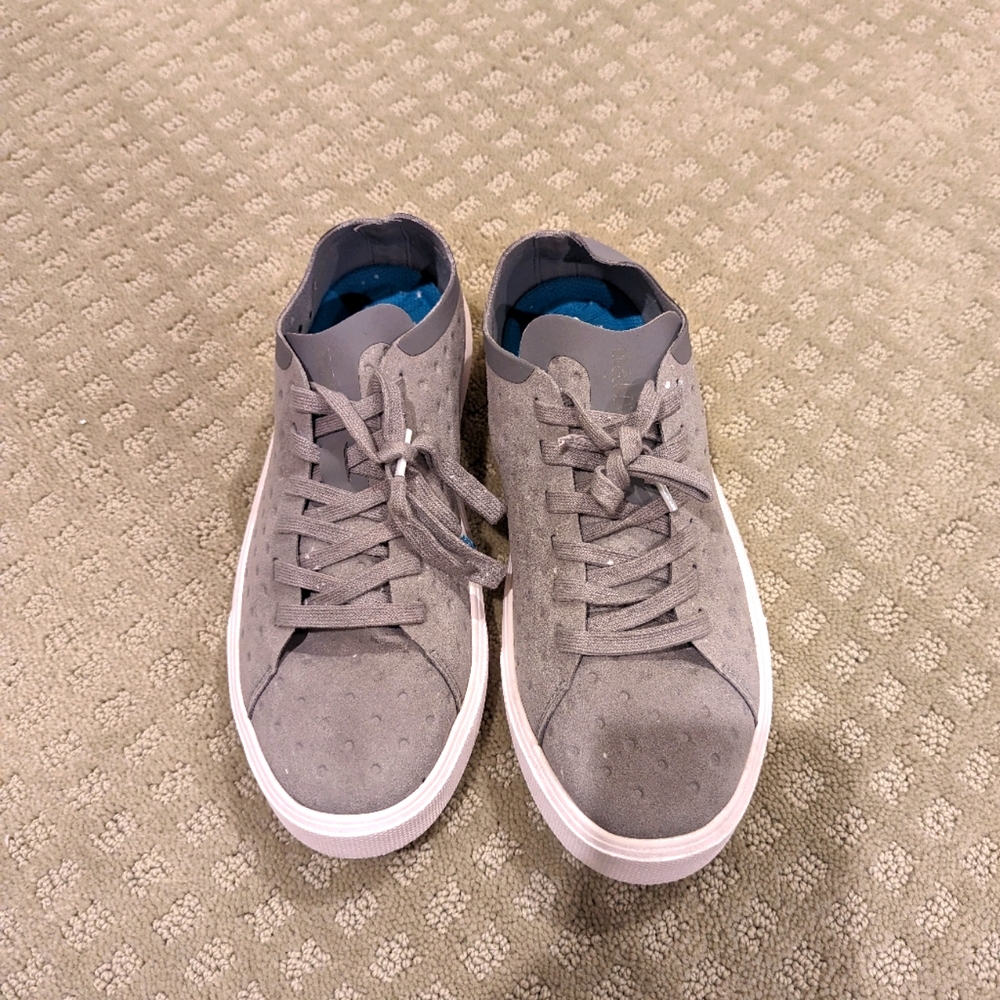 Native Sneakers - Picture 1 of 8